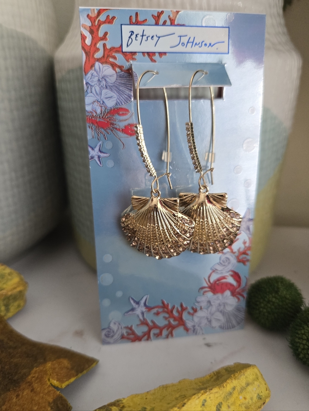 NWT Betsey Johnson Shell Drop Earrings